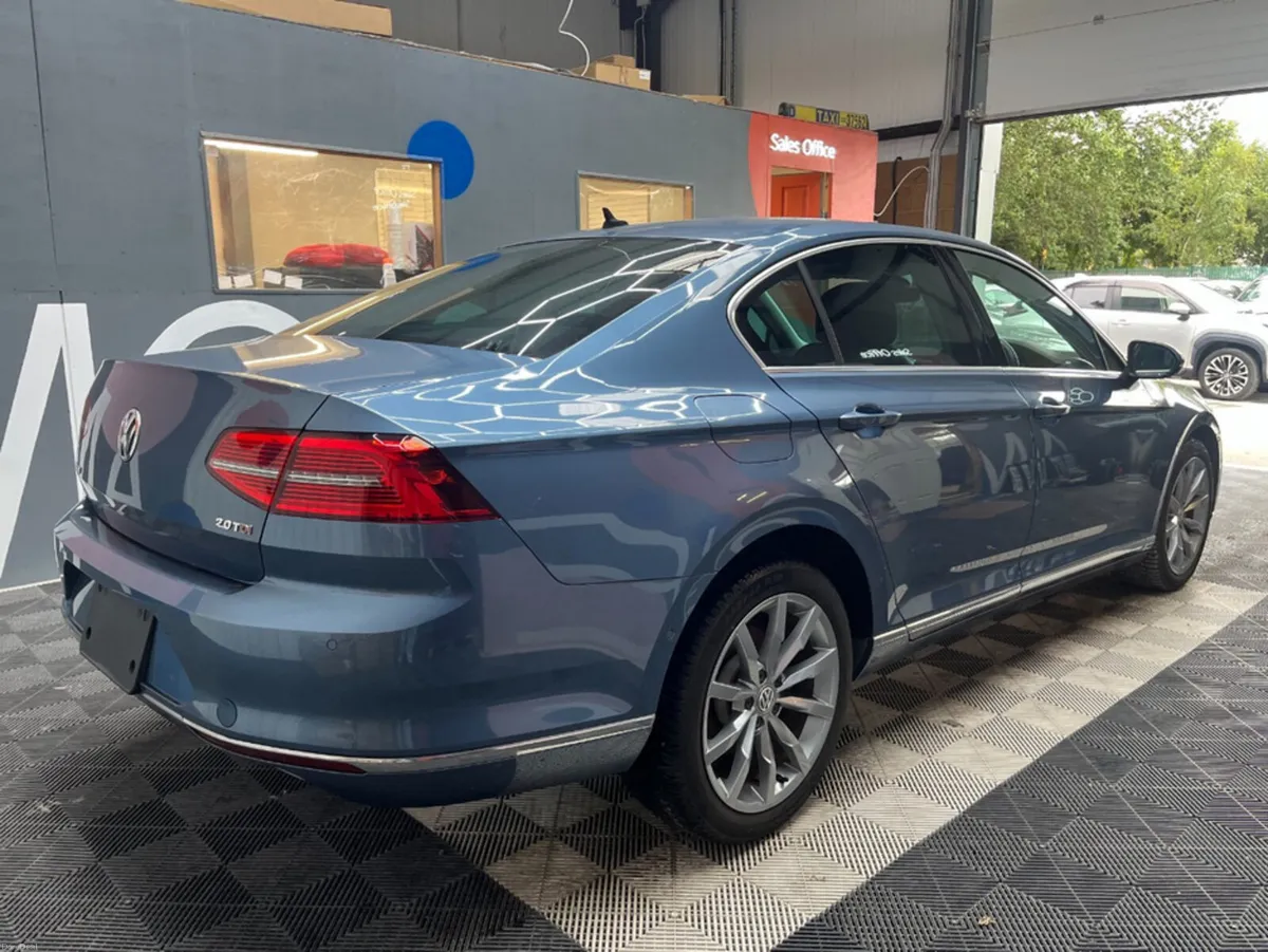 Volkswagen Passat 2018 VOLKSWAGEN PASSAT TDI HIGH - Image 3