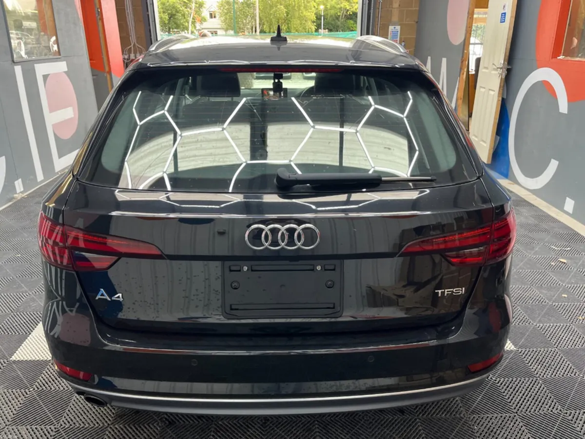 Audi A4 2017 AUDI A4 AVANT 1.4TFSI SPORT AUTOMATIC - Image 4