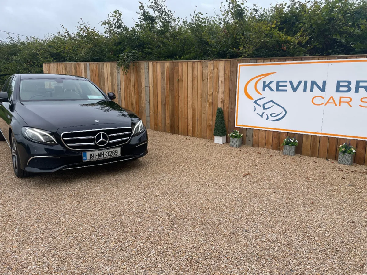 Mercedes-Benz E-Class E220 D SE 4DR AUTO - Image 2