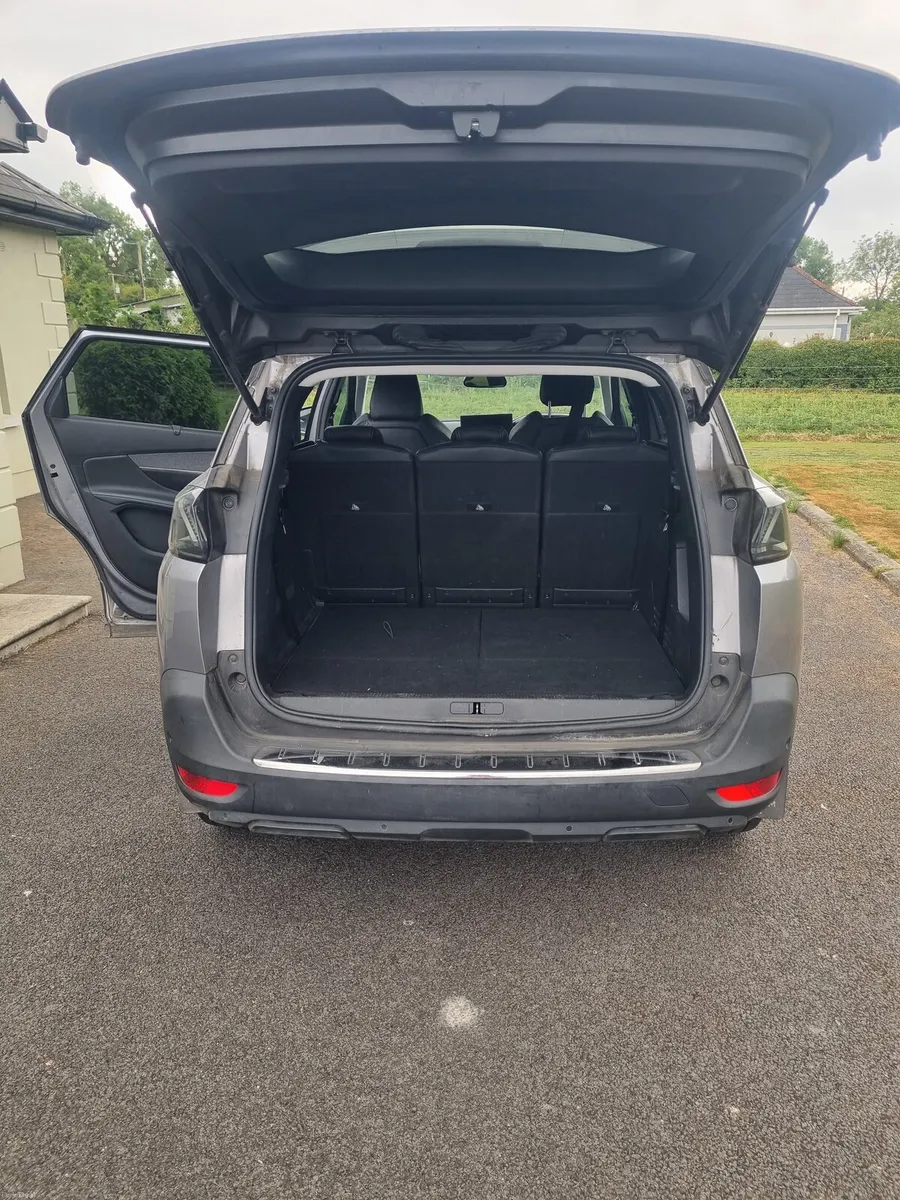 Peugeot 5008 2021 - Image 3