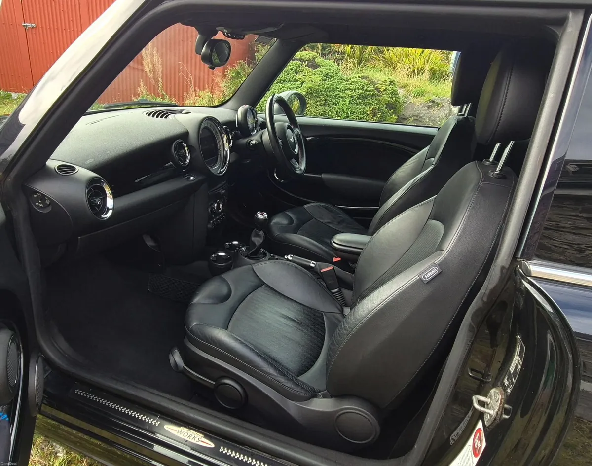 Mini Cooper 2011 - Image 3