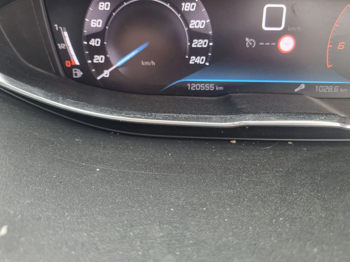 Peugeot 5008 2021 - Image 5