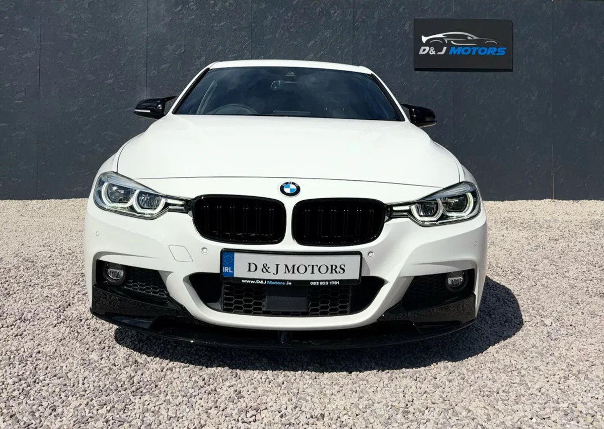 BMW 320i 2.0 M Sport Automatic 2018 Low KM - Image 6