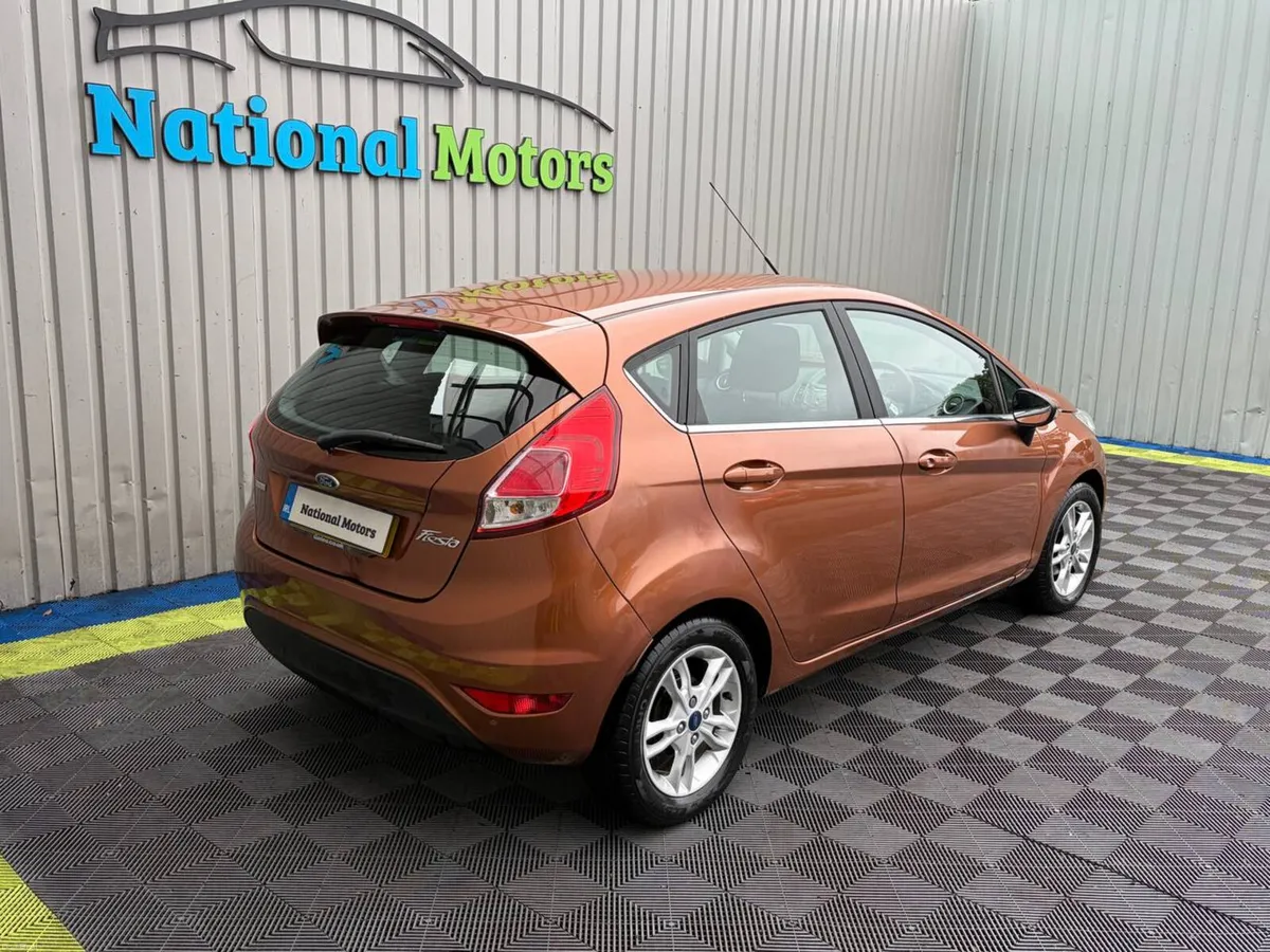 2015 Ford Fiesta Zetec 1.0 PETROL - Image 3
