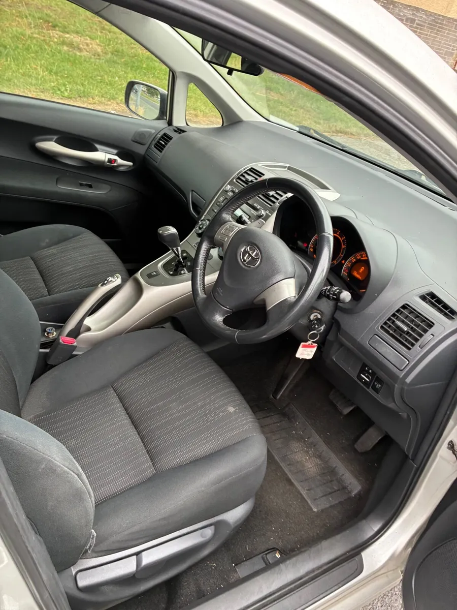 Toyota Auris 2007 - Image 5
