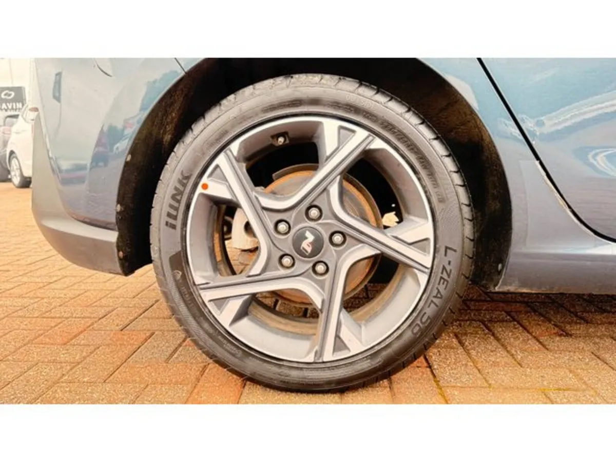 Hyundai i30 i 30 Petrol 5DR - Image 6