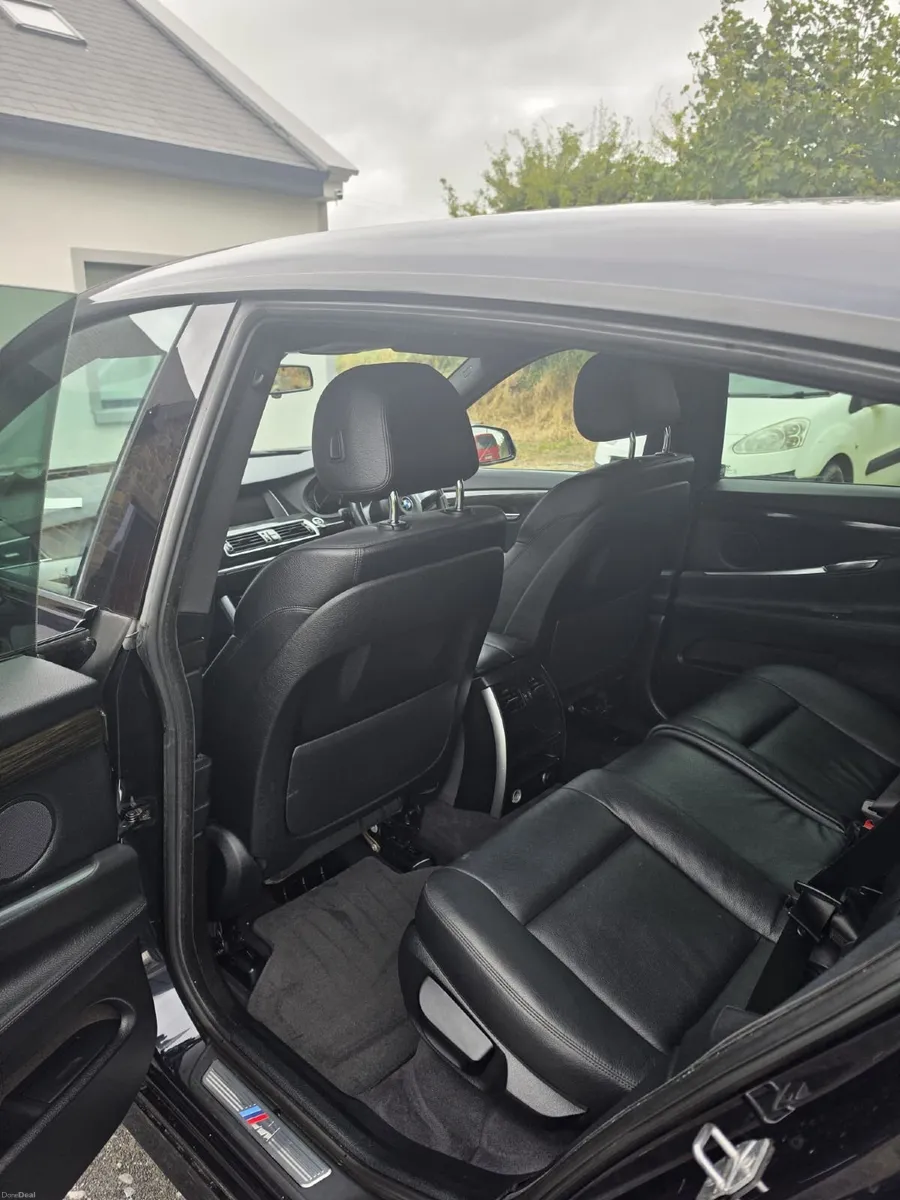 BMW 5-Series 2016 GT - Image 4
