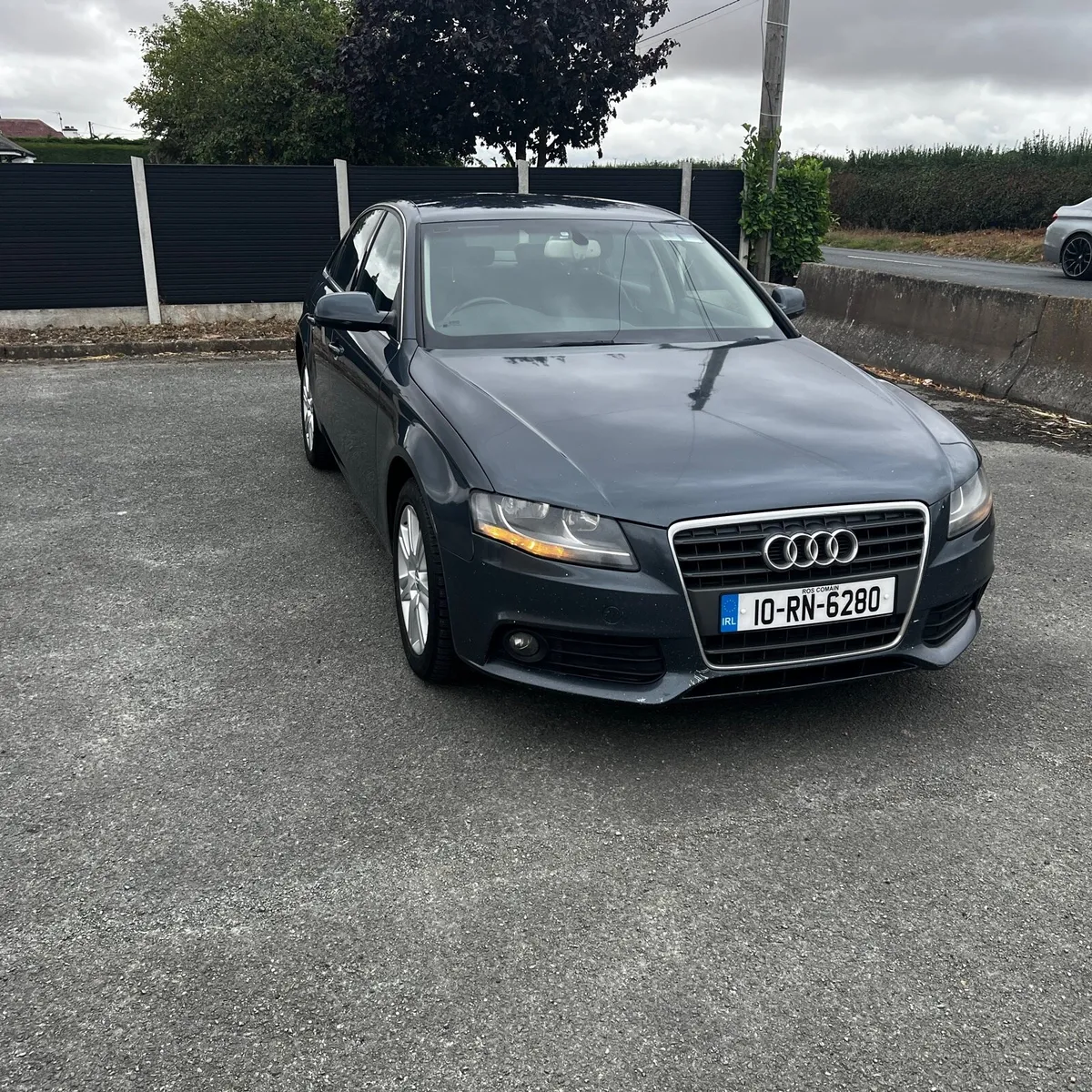 Audi A4 2010 - Image 1