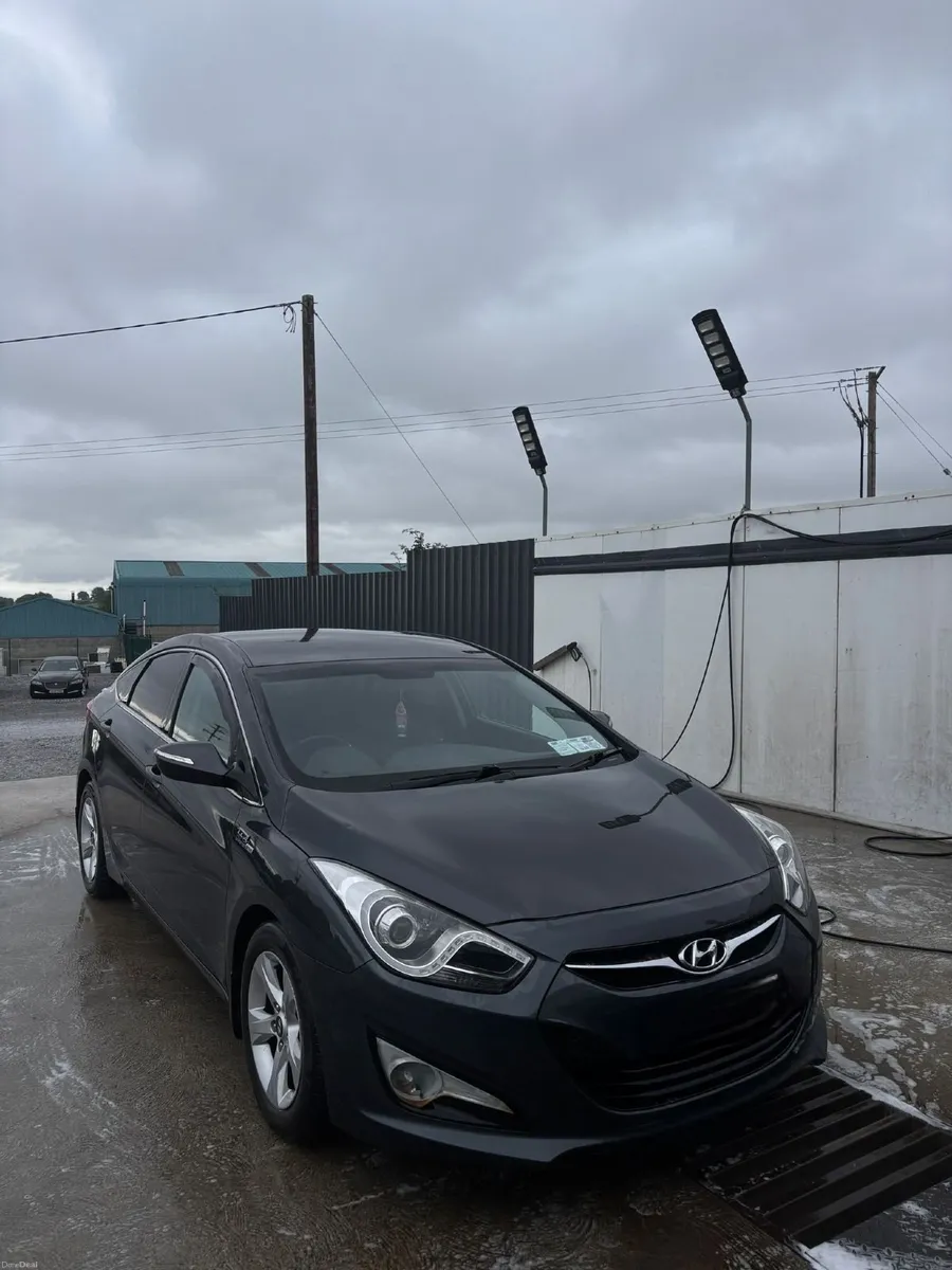 Hyundai i40 2012 - Image 2