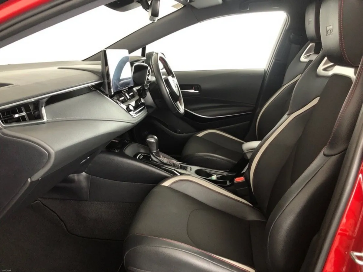 Toyota Corolla COROLLA HYB GR SPORT T/S - Image 6