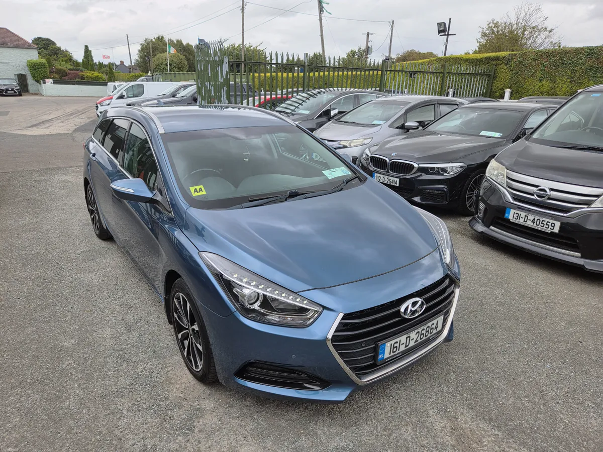 Hyundai i40 2016 Executive Tourer - Image 2