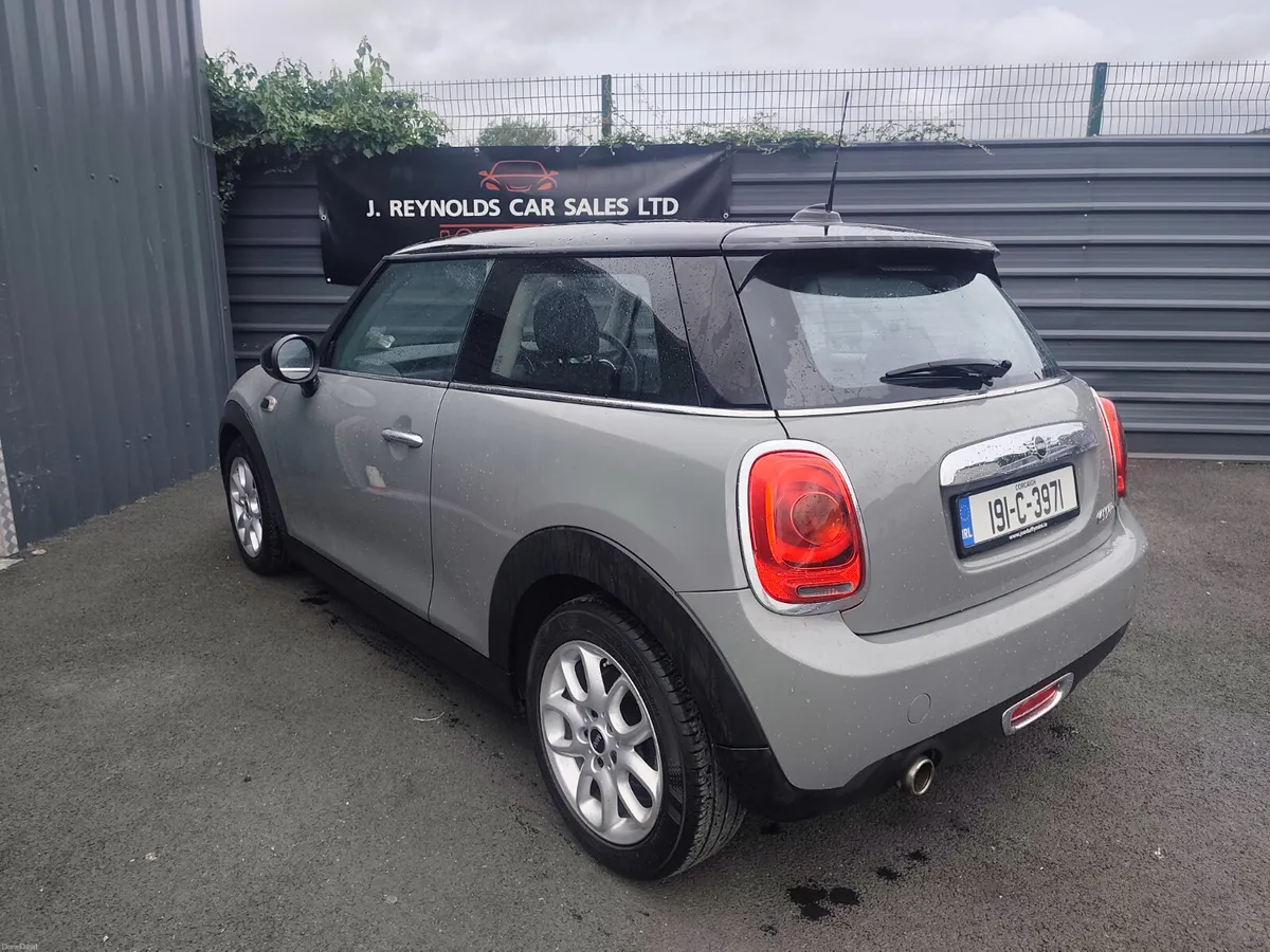 Mini Cooper Moonwalk grey 1.5 petrol 2019 - Image 4