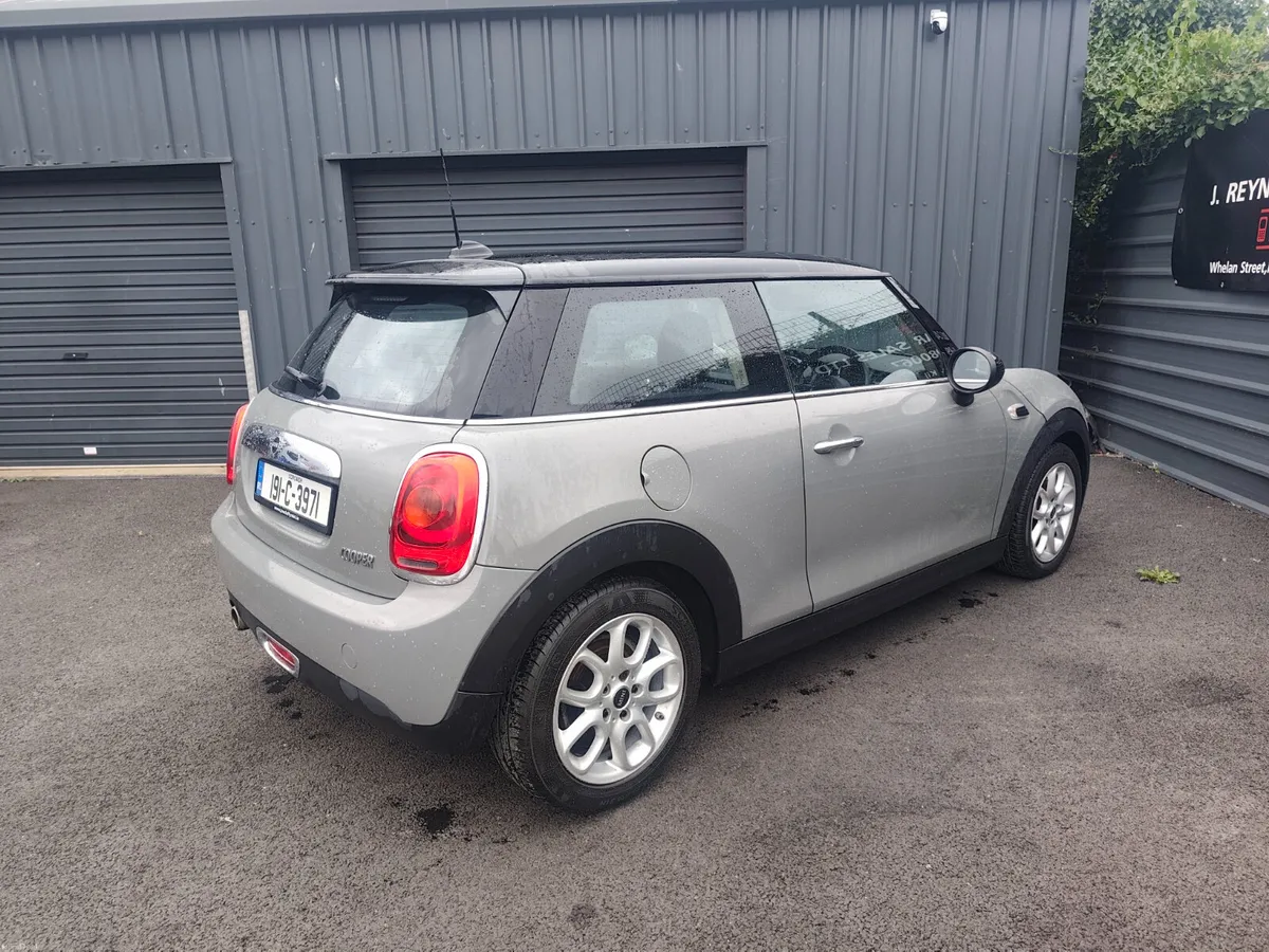 Mini Cooper Moonwalk grey 1.5 petrol 2019 - Image 5
