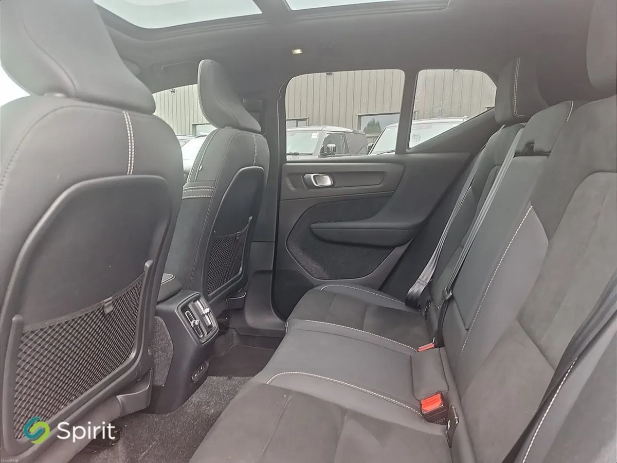 Volvo XC40 Fully Electric Ultimate - Image 5