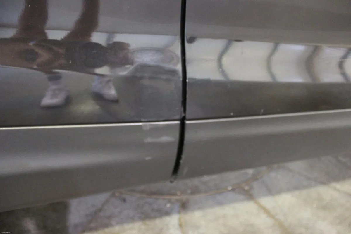 Nissan Qashqai 1.5 DSL SV - TENDER 26 - Image 3