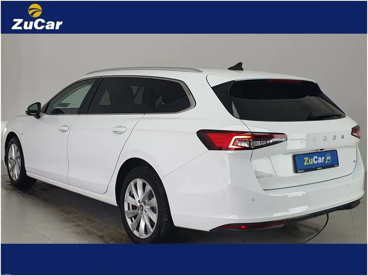 Skoda Superb Superb Se Technlogy Iv Phev Sa  SE Te - Image 3