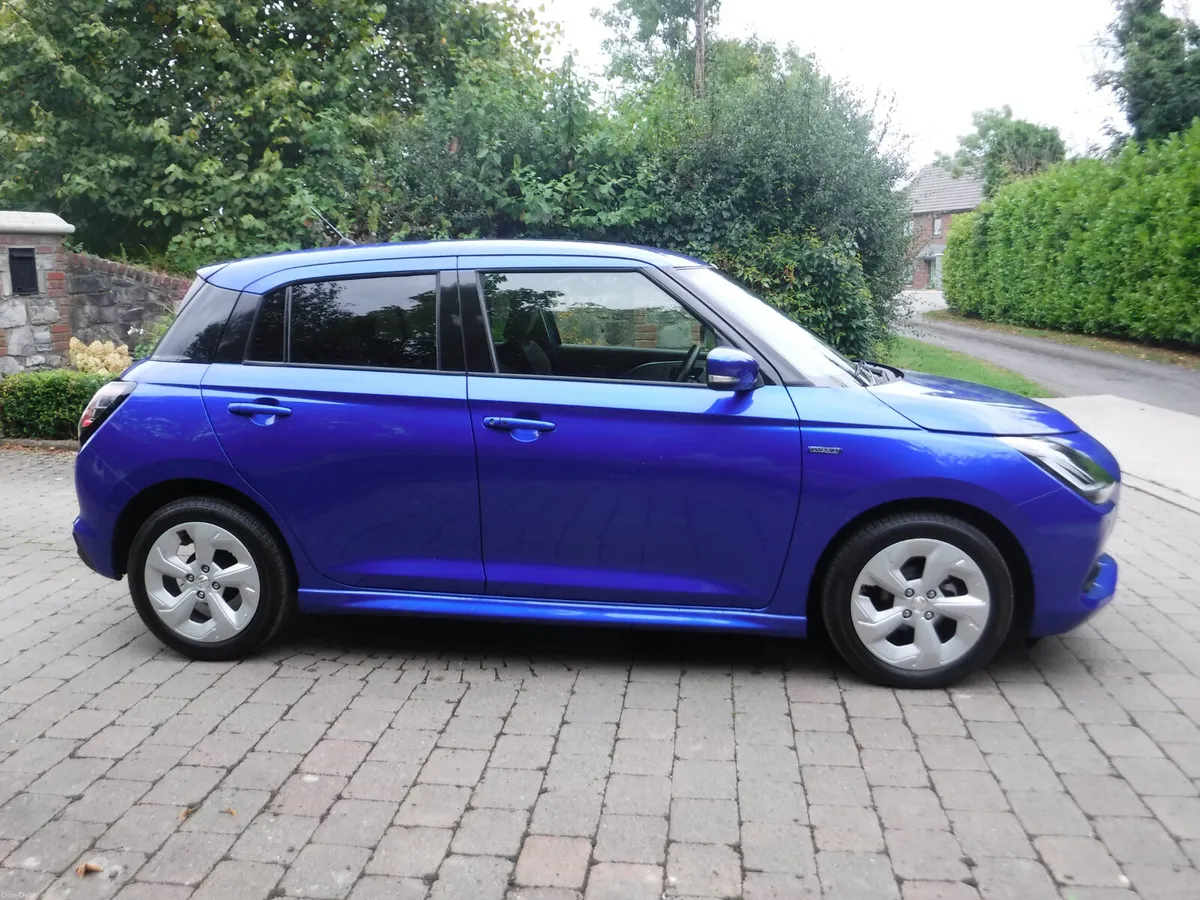 SUZUKI SWIFT 1.2 AUTO HYBRID NEW MODEL LOW MILES - Image 2