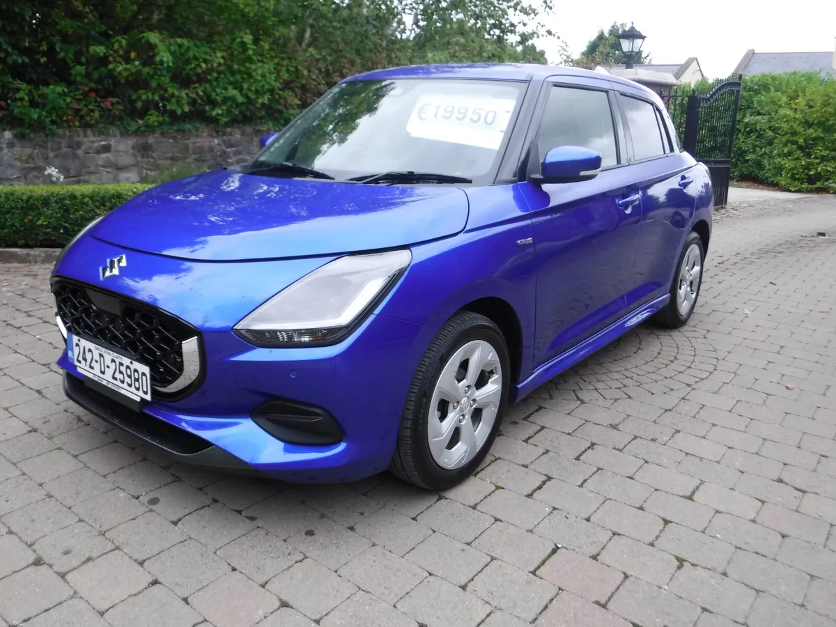 SUZUKI SWIFT 1.2 AUTO HYBRID NEW MODEL LOW MILES - Image 6