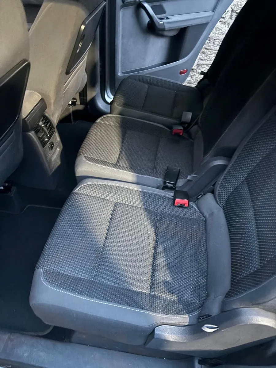 Volkswagen Touran 2013 - Image 5