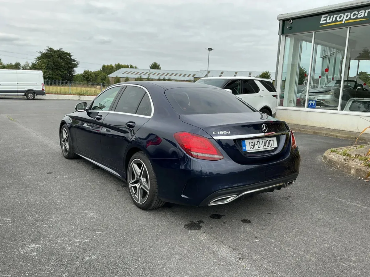 Mercedes-Benz C-Class 2019 - Image 5