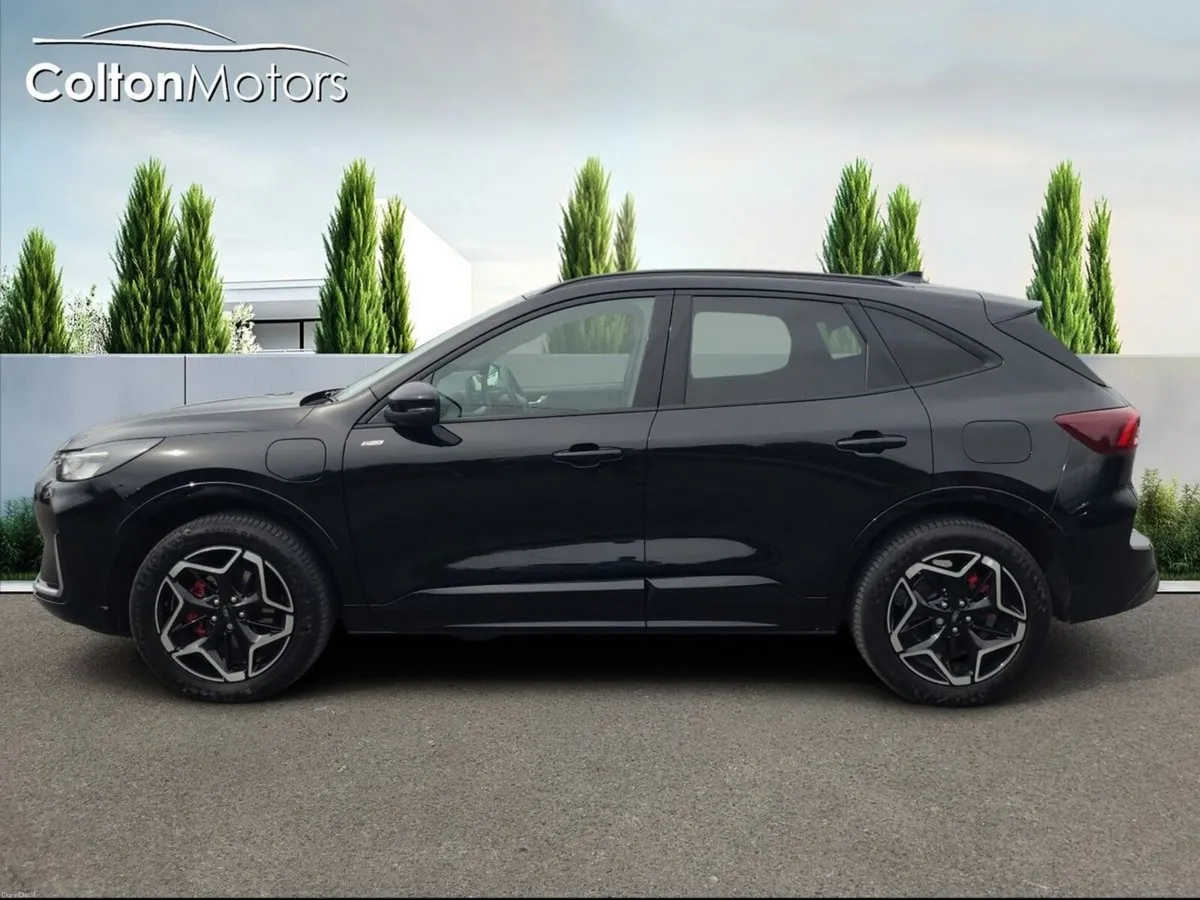 Ford Kuga 2.5 Duratec 243PS PHEV ST-Line X Auto - Image 6