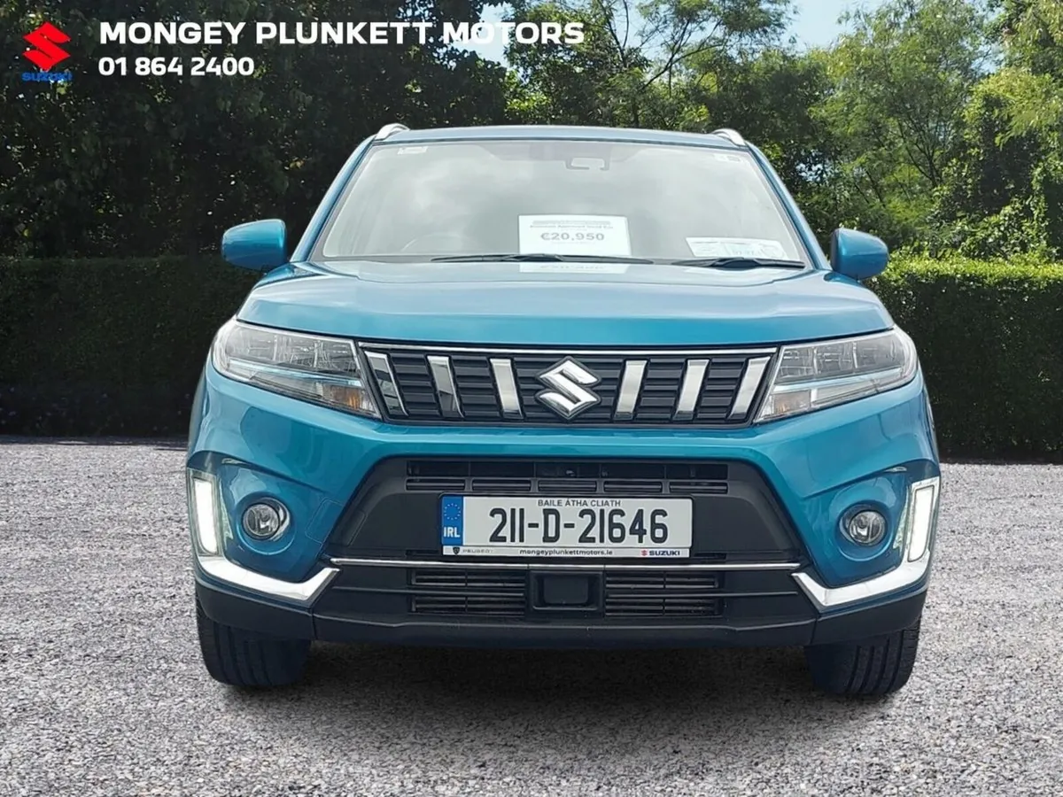 Suzuki Vitara SZT 1.4 Hybrid - Image 2