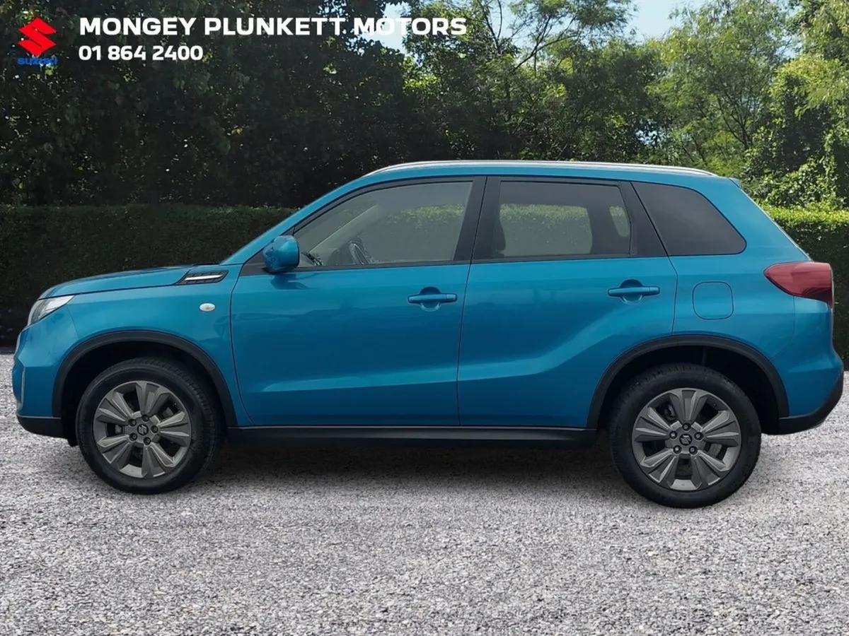Suzuki Vitara SZT 1.4 Hybrid - Image 4