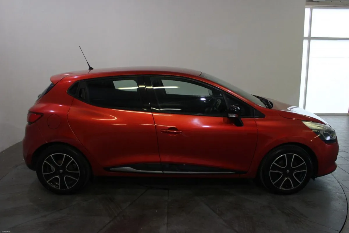 Renault Clio 1.2 16V 75 DYNAMIQUE NAV - TENDER 18 - Image 3