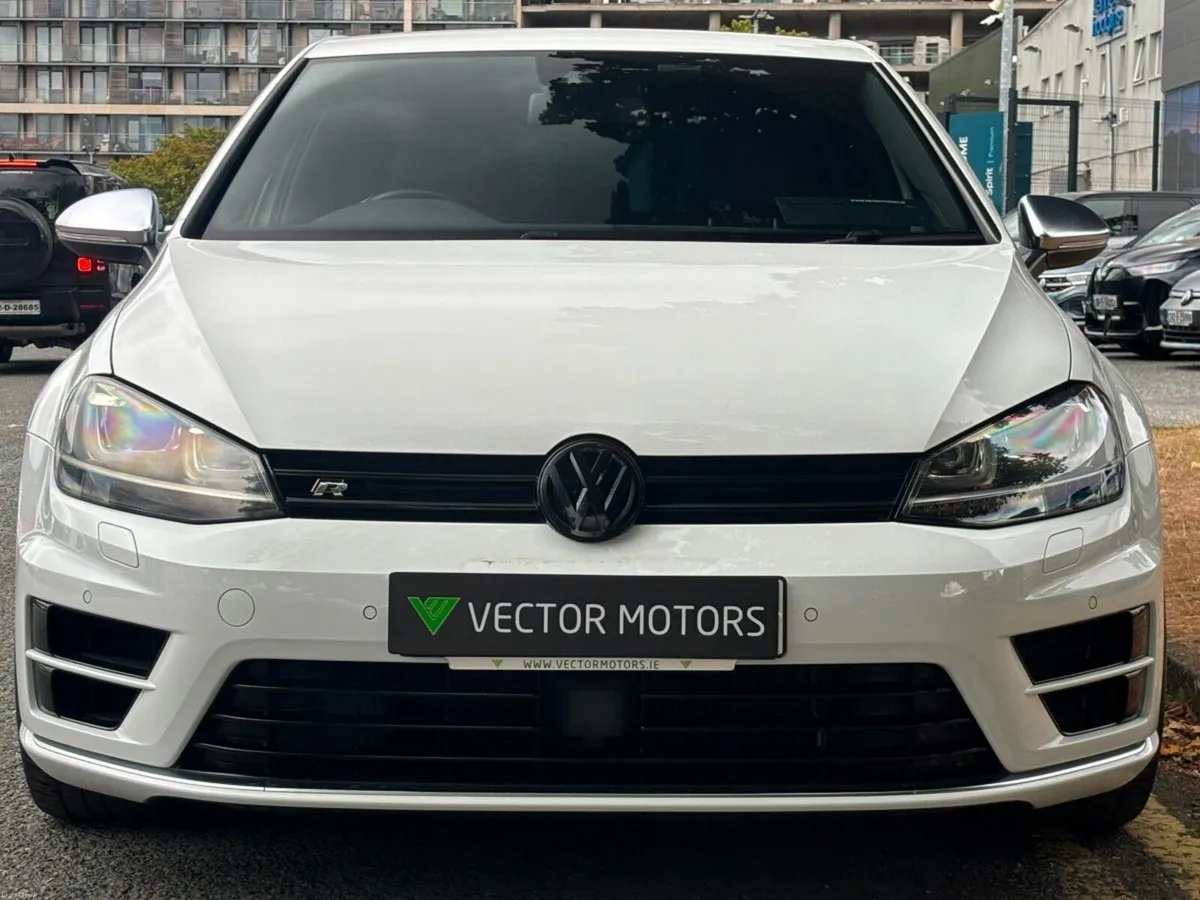 Volkswagen Golf R 2.0 TSI DSG BLACK LEATHER 5DR NE - Image 3