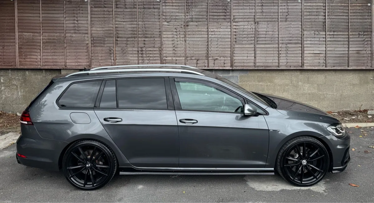 2017 Volkswagen Golf R variant 310bhp - Image 5
