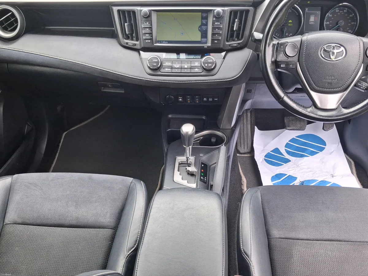 171 Toyota RAV4  2.5 Petrol Hybrid Automatic - Image 6