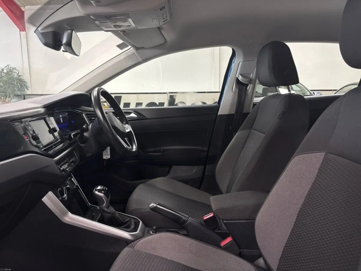 Volkswagen Polo LIFE 1.0 TSI 95BHP MANUAL 5SPEED 5 - Image 6