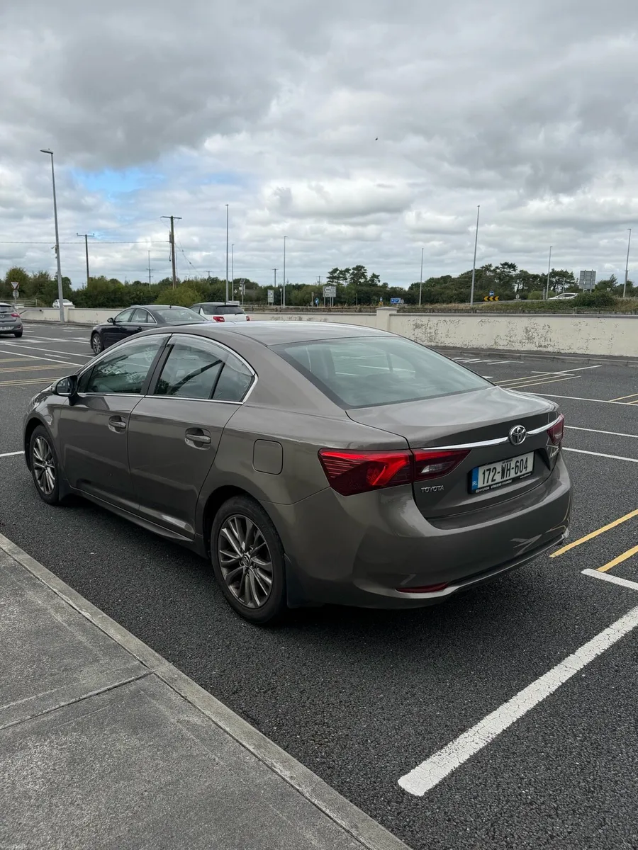 Toyota avensis Luna d4d - Image 6