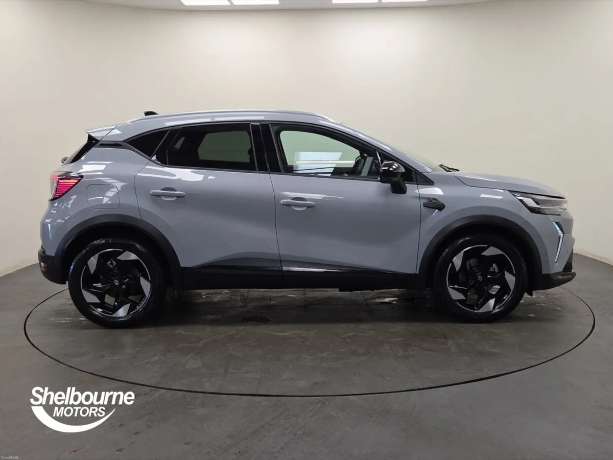 Renault Captur Hatchback Techno - Image 3
