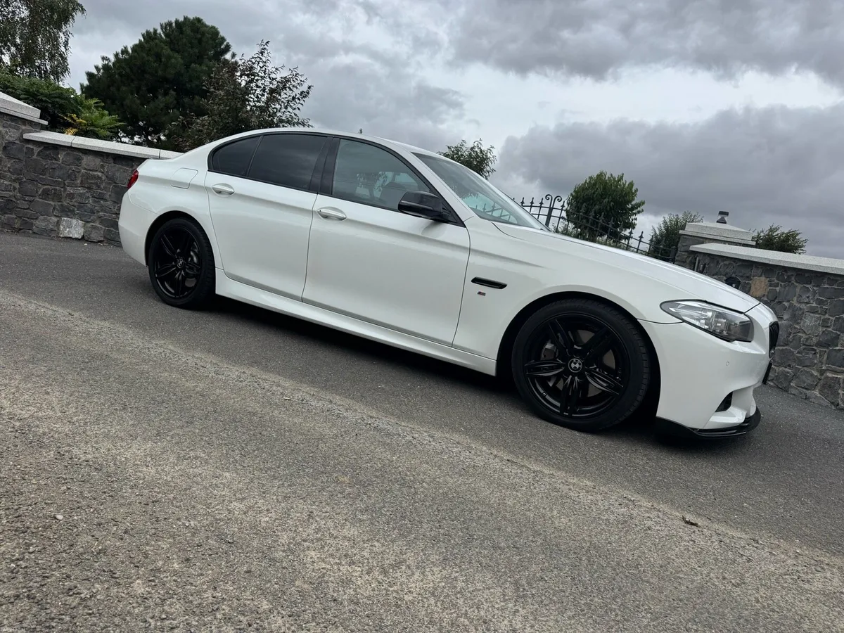 2016 BMW 530d M Sport (F10) - Image 5