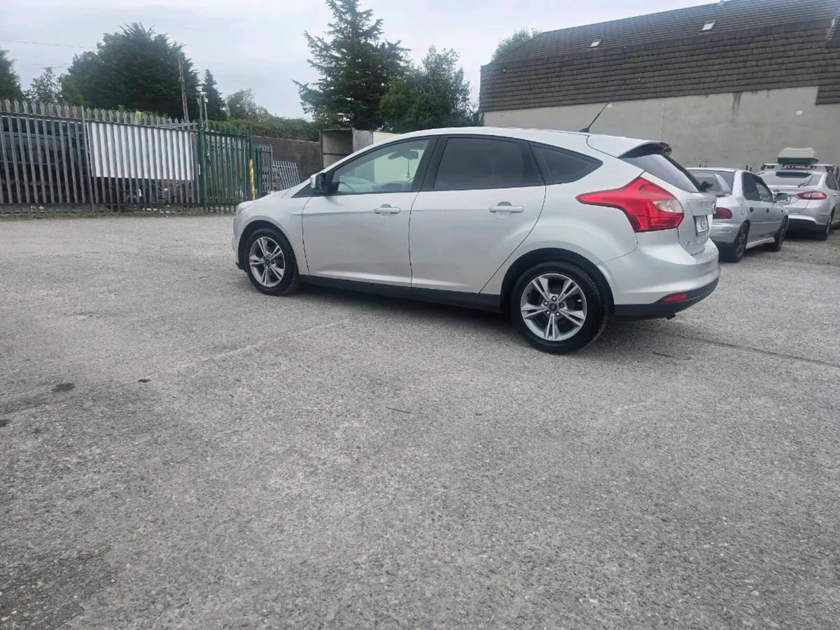 Ford Focus - Image 5