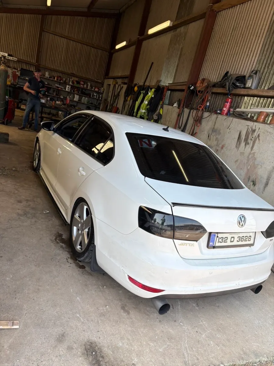 2013 vw jetta - Image 1