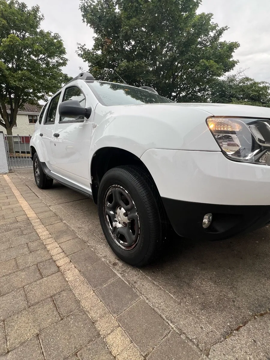 2018 Dacia duster - Image 2