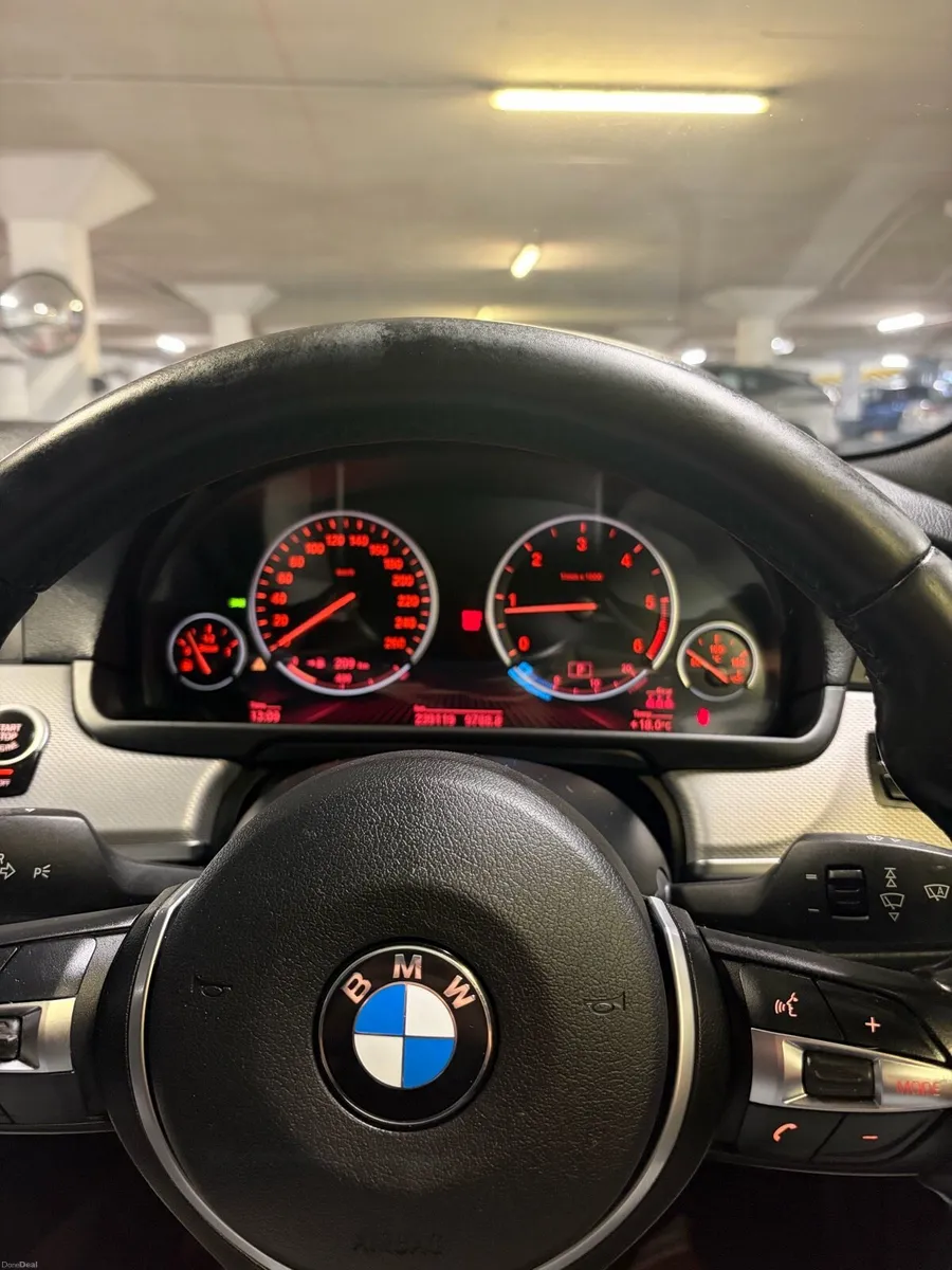 2016 (161) BMW 520D M-Sport F10 Auto - Image 6