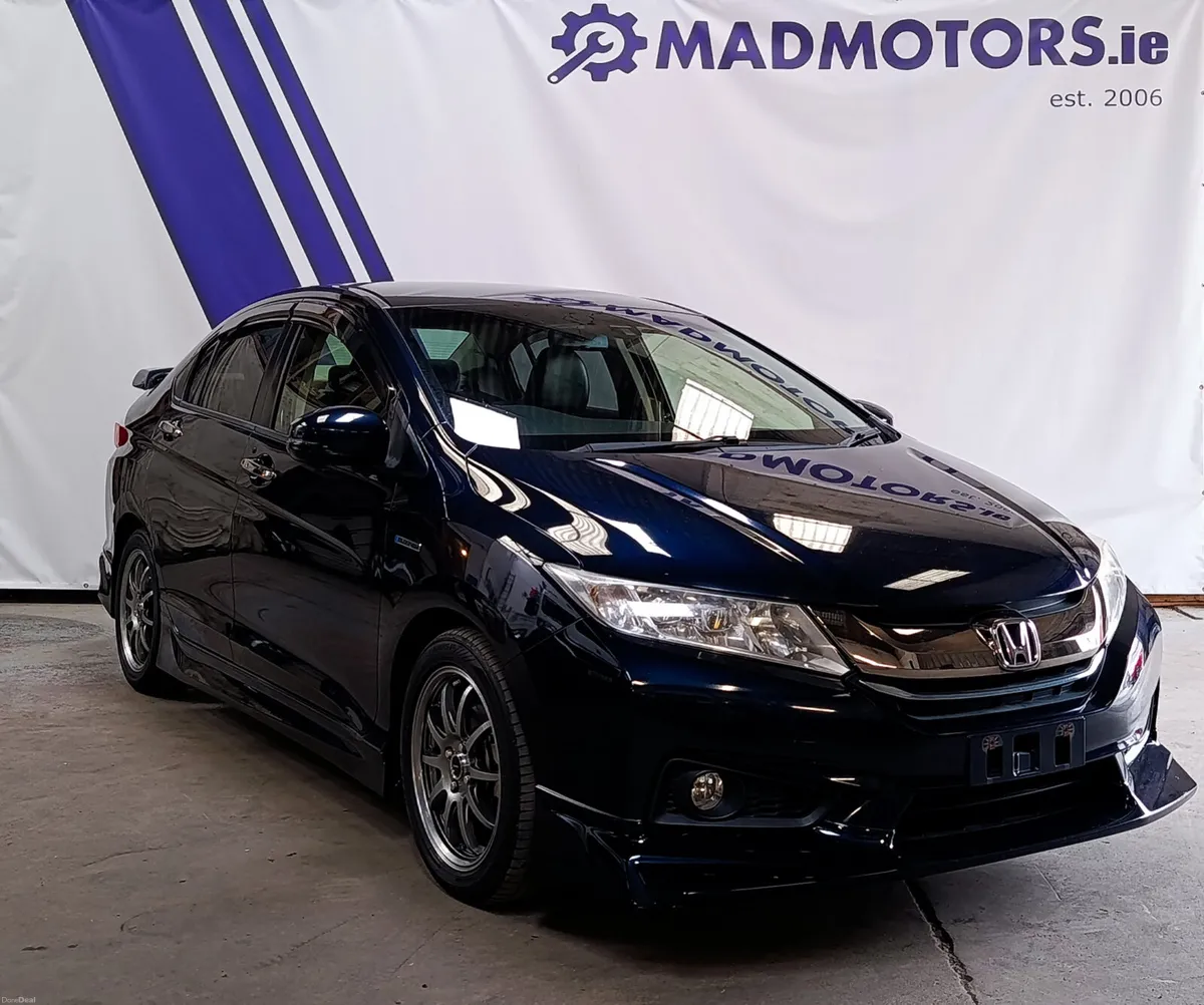 162 Honda Grace 1.5 Petrol Hybrid Automatic - Image 1