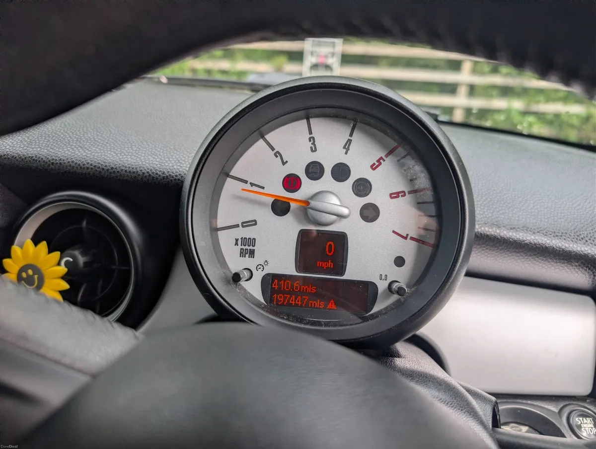 Mini Cooper 2011 - Image 3