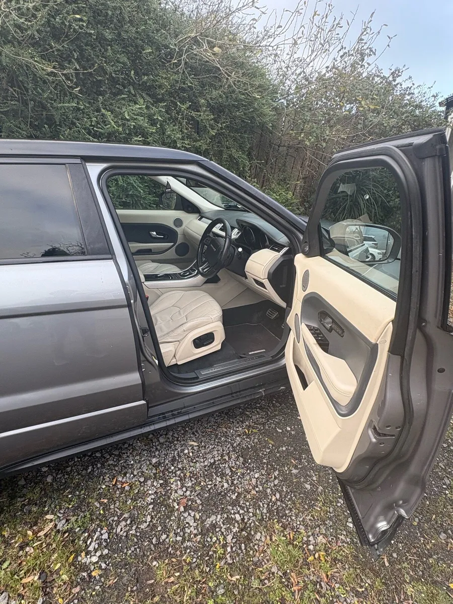 Range Rover Evoque 2.2 Dynamic Lux - Image 6