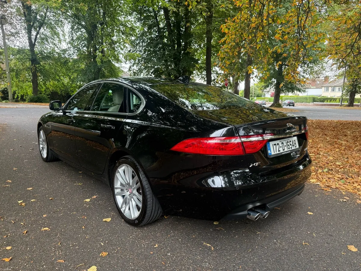 Jaguar XF 2.0D Prestige Automatic - Image 6