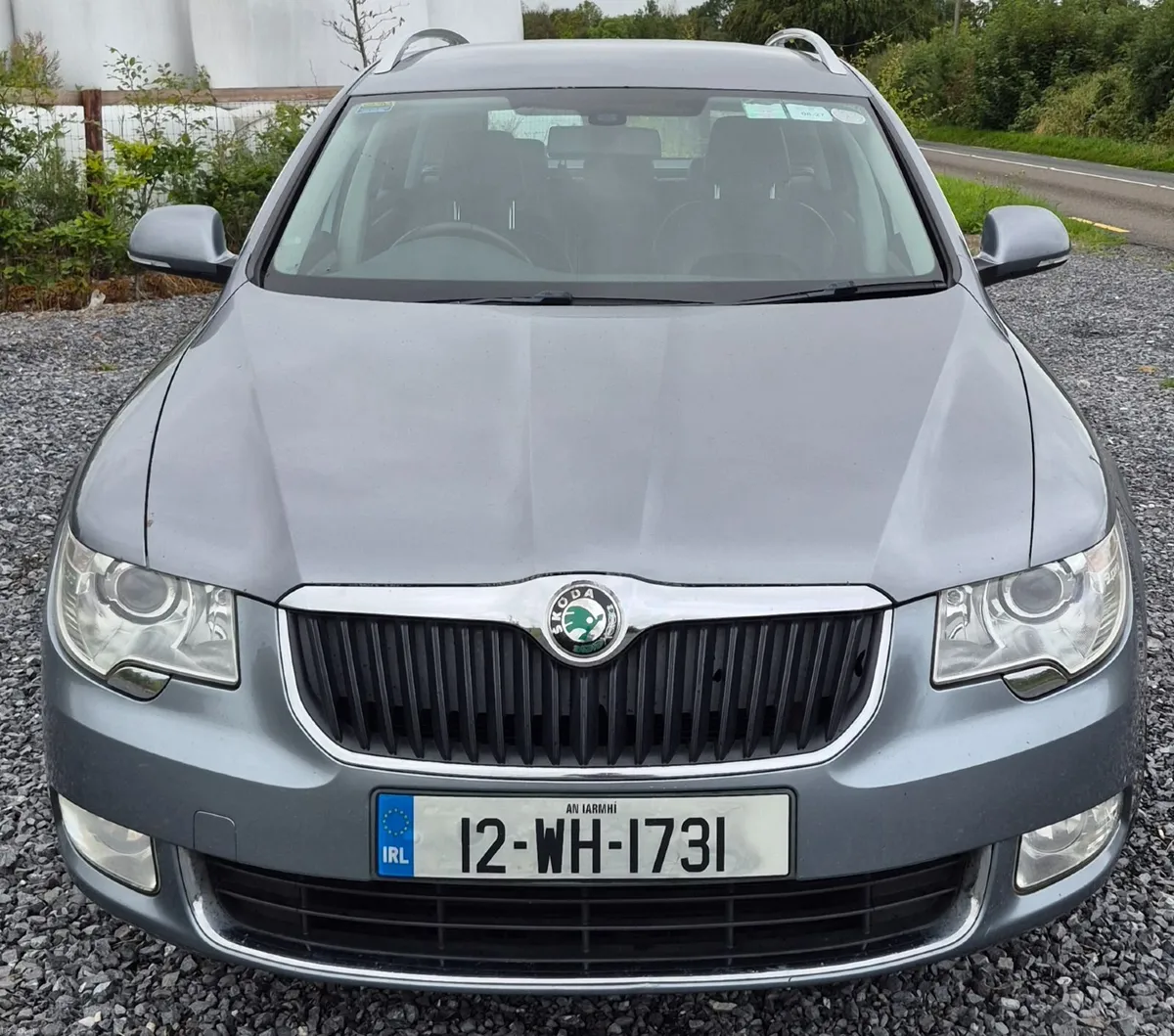 Skoda Superb 2012 - Image 1