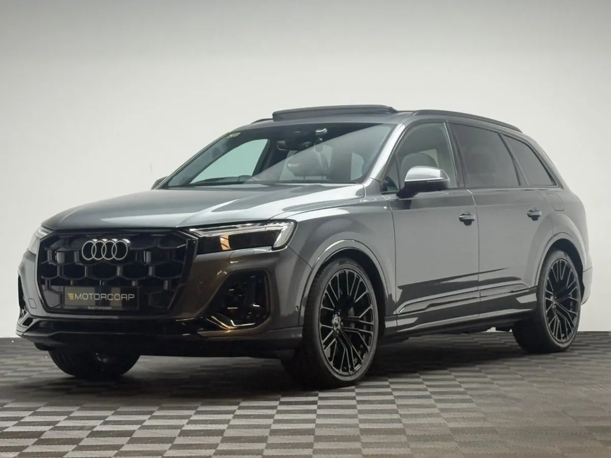 Audi Q7 S LINE 55 TFSI E QUATTRO *PAN ROOF* - Image 3