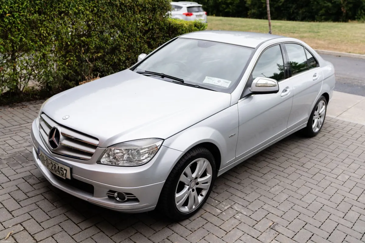 Mercedes-Benz C-Class 2009 - Image 3