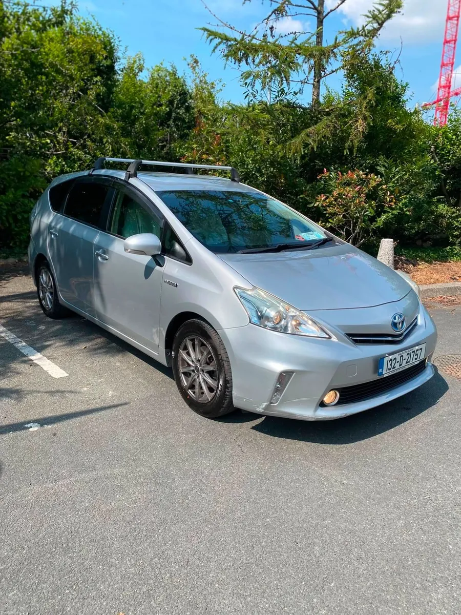 Toyota Prius 2013 - Image 2
