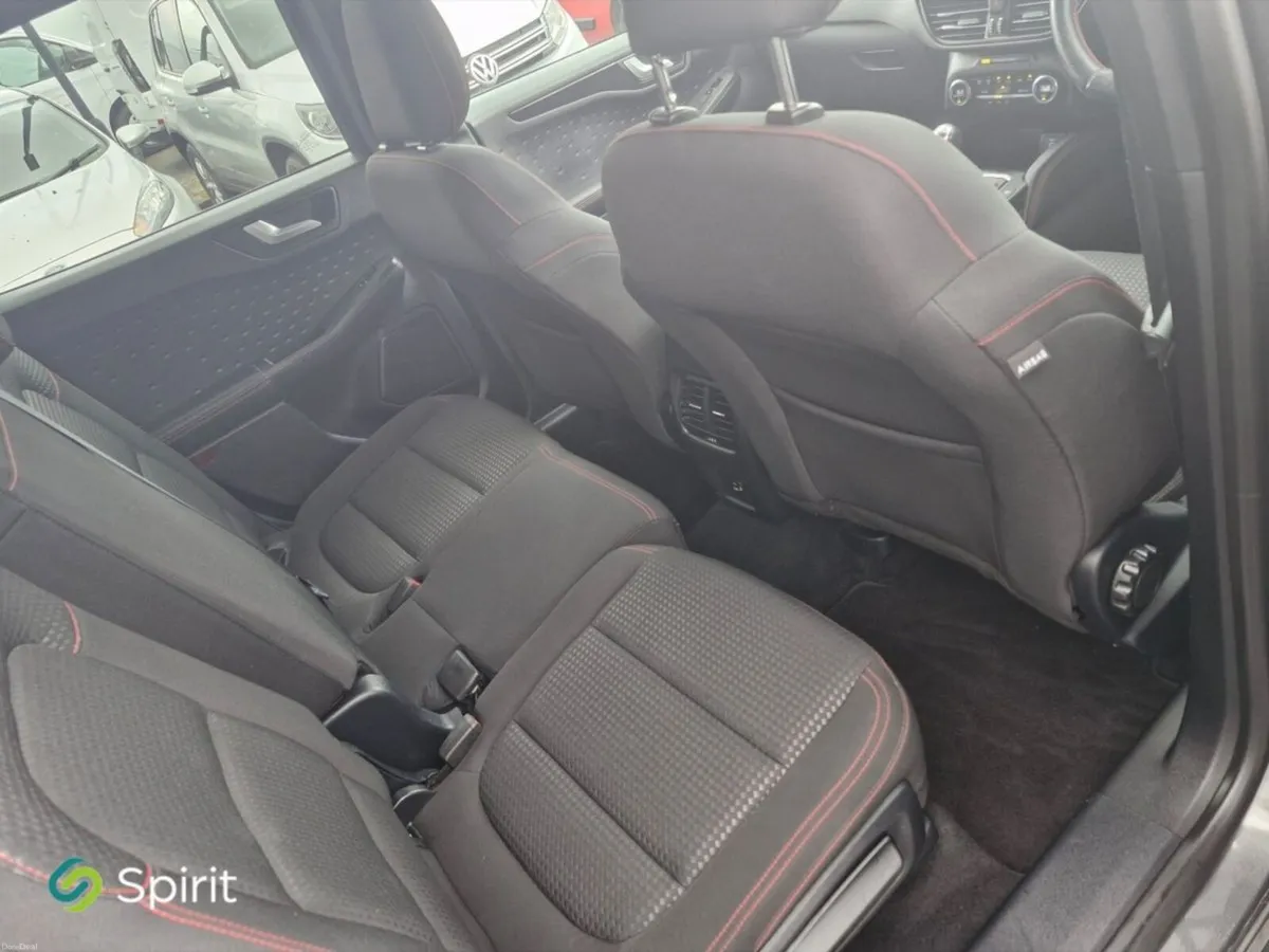 Ford Kuga 1.5 EcoBlue ST-Line - Image 5