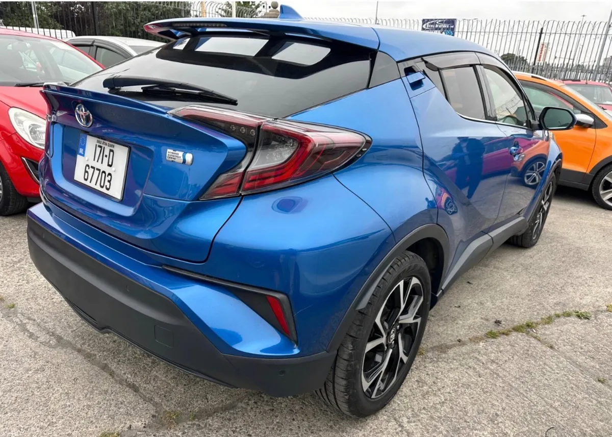 Toyota C-HR 2017 Automatic  Leather Specs/ 46k km - Image 5