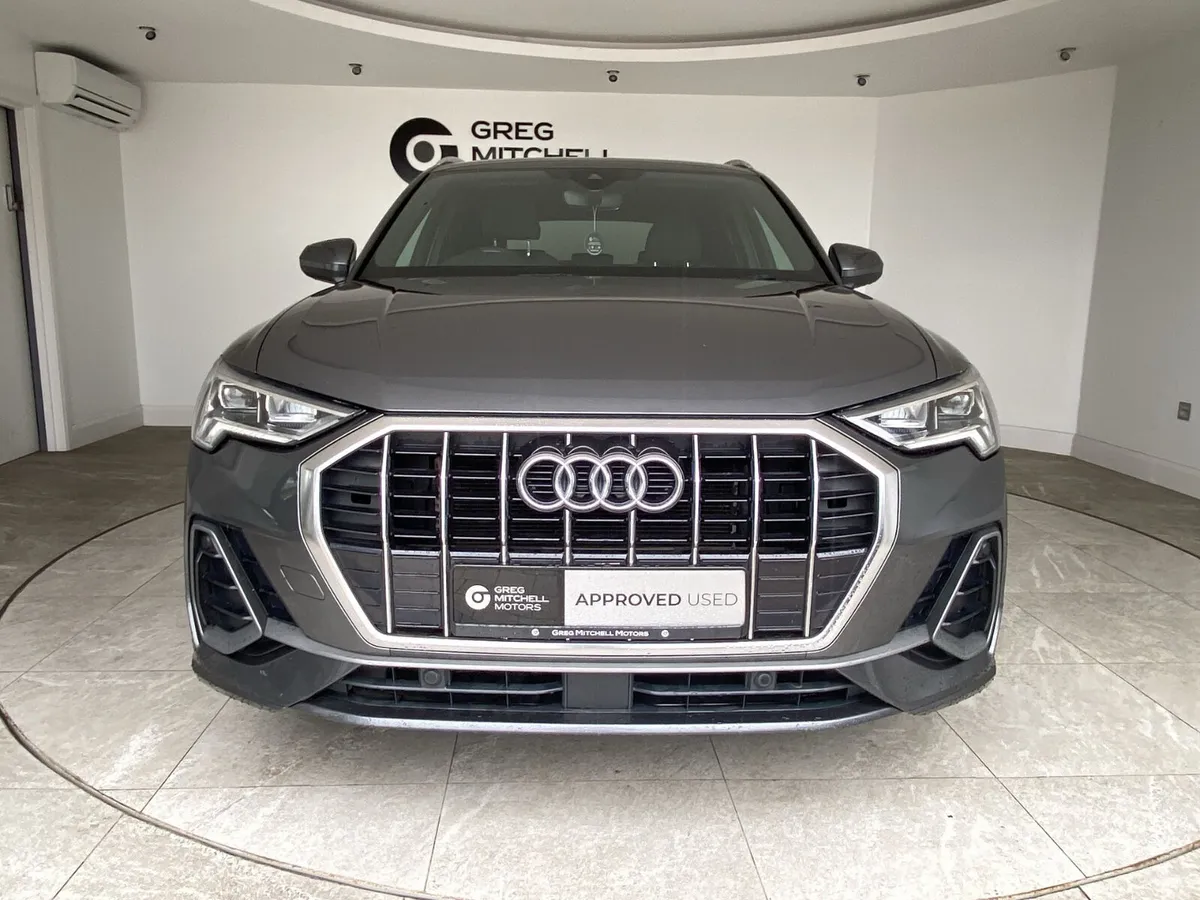 Audi Q3 2019 - Image 2
